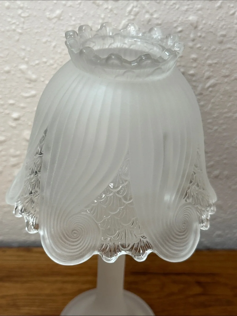 PartyLite Clairmont Tealight Fairy Lamp P0373 Vintage - Frosted White Glass